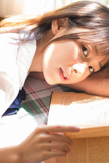 蒙娜小魔女